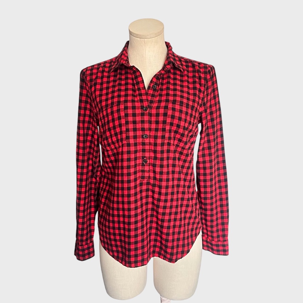 Old Navy Buffalo Plaid‎ Classic Fit Long Sleeve Flannel Popover Shirt